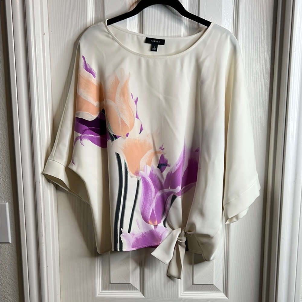 Ann Taylor Cream 3/4 Sleeve Boxy Blouse
